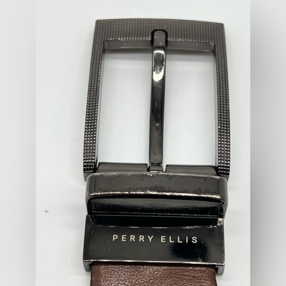 Perry Ellis leather brown men’s large belt